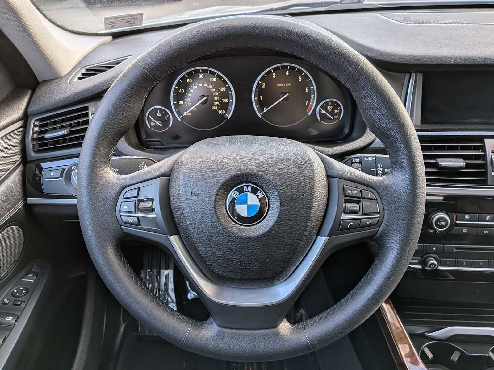 Used 2016 BMW X3 xDrive28i AWD/4WD image 25