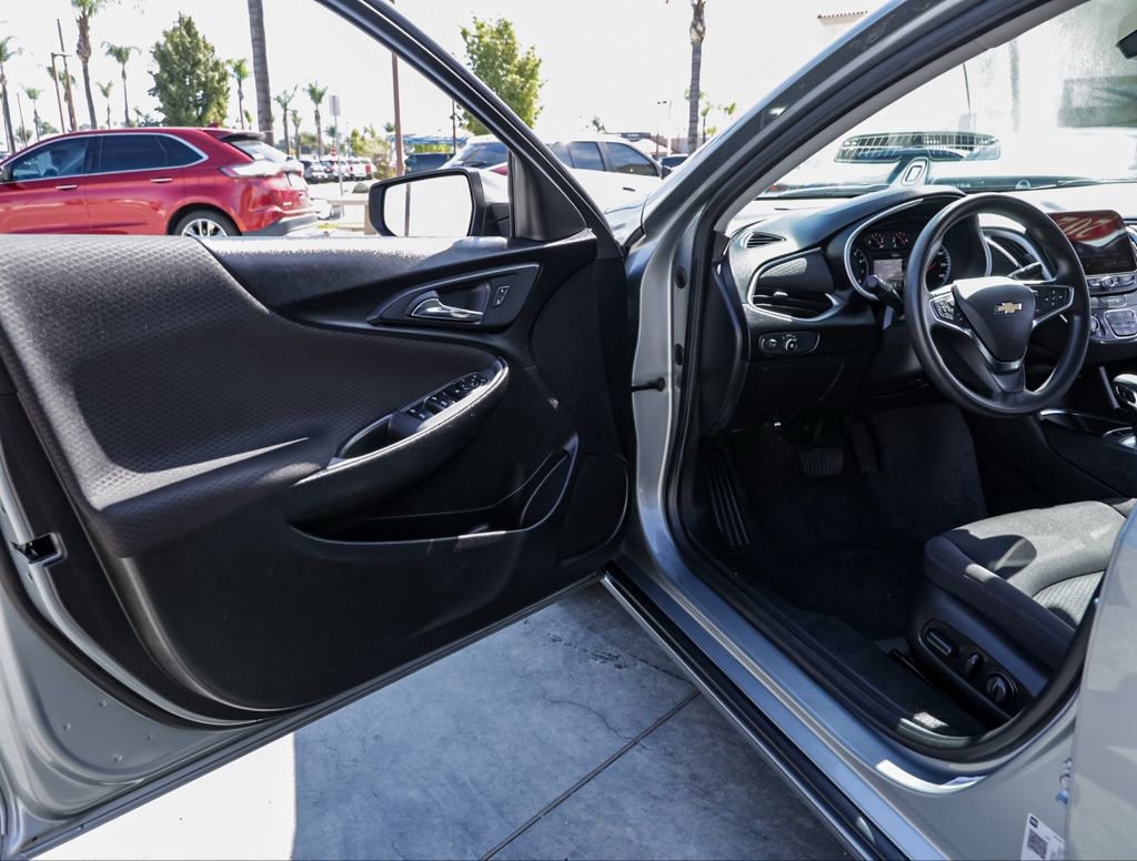 Used 2024 Chevrolet Malibu LT image 13