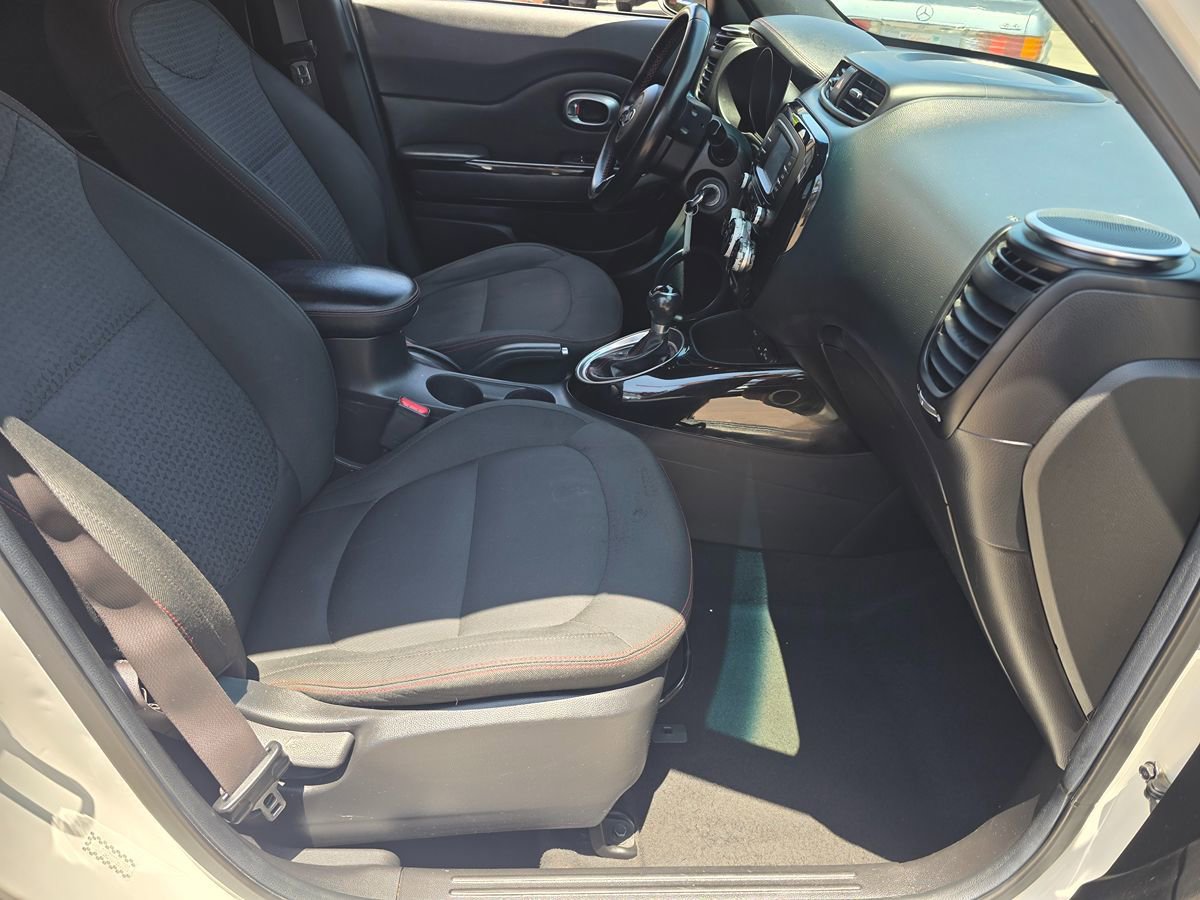 Used 2016 Kia Soul + w/ Soulful Package FWD image 14
