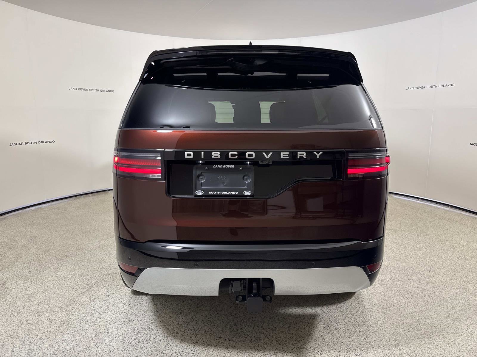 New 2026 Land Rover Discovery Limited Edition AWD/4WD image 3