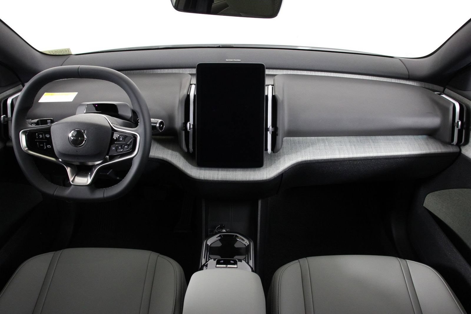 New 2026 Volvo EX30 Plus AWD/4WD image 5