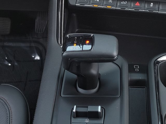 Used 2024 GMC Sierra 1500 AT4 w/ Technology Package AWD/4WD image 18