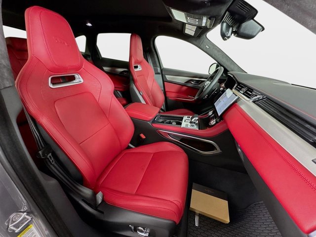 Used 2026 Jaguar F-PACE R-Dynamic S image 30