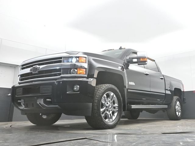 Used 2019 Chevrolet Silverado 2500 High Country w/ Duramax Plus Package AWD/4WD image 45