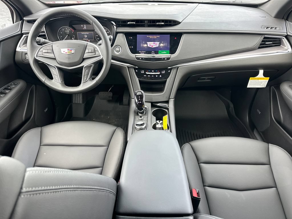 New 2026 Cadillac XT5 Luxury w/ LPO, ONYX Package AWD/4WD image 15