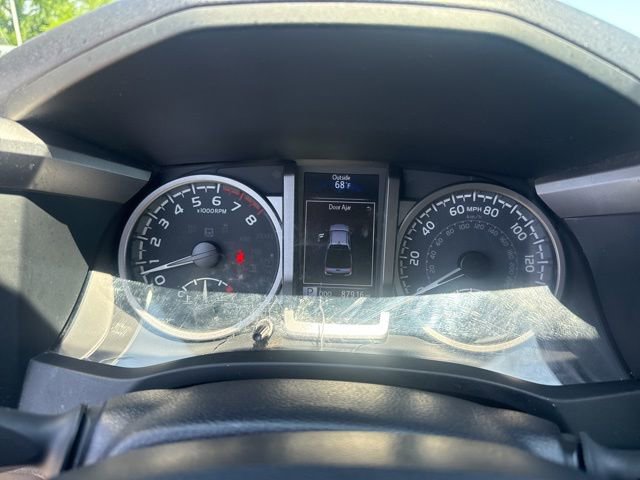 Used 2023 Toyota Tacoma SR5 RWD image 25