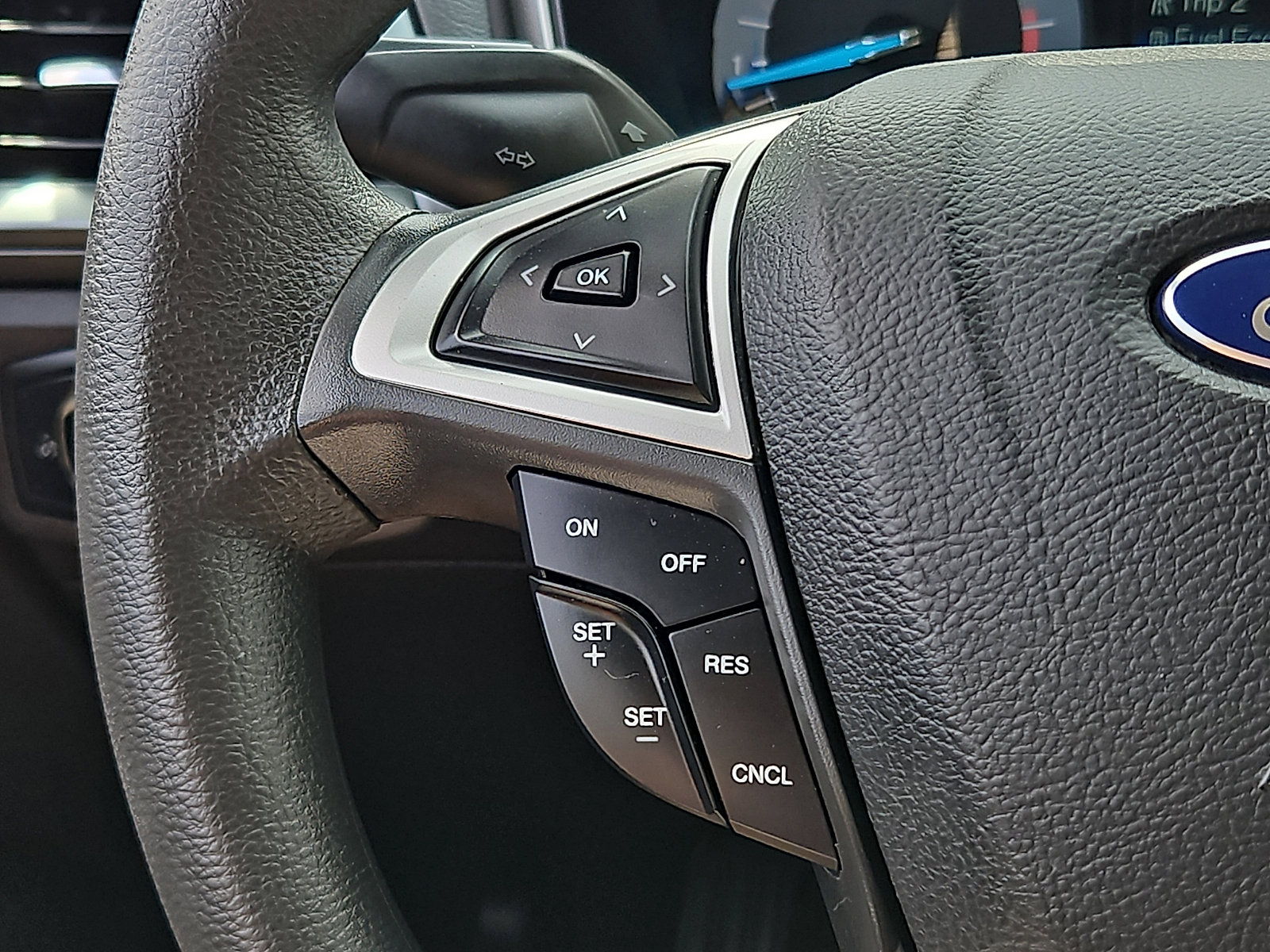 Used 2015 Ford Fusion SE image 20