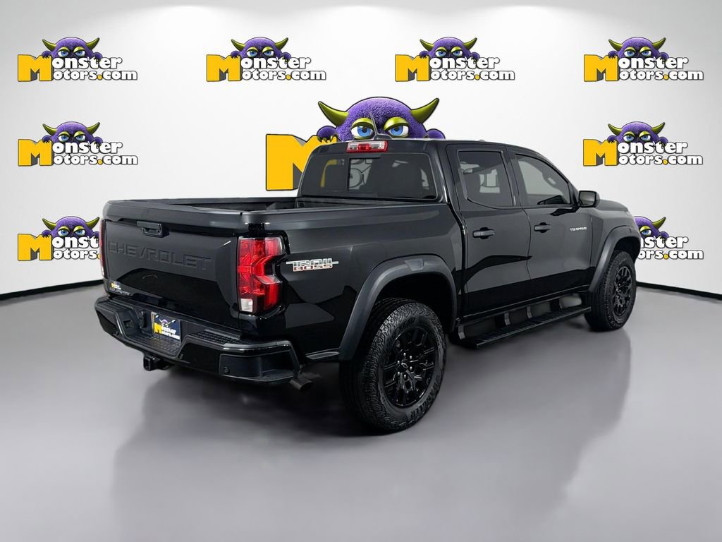 Used 2025 Chevrolet Colorado Trail Boss AWD/4WD image 5