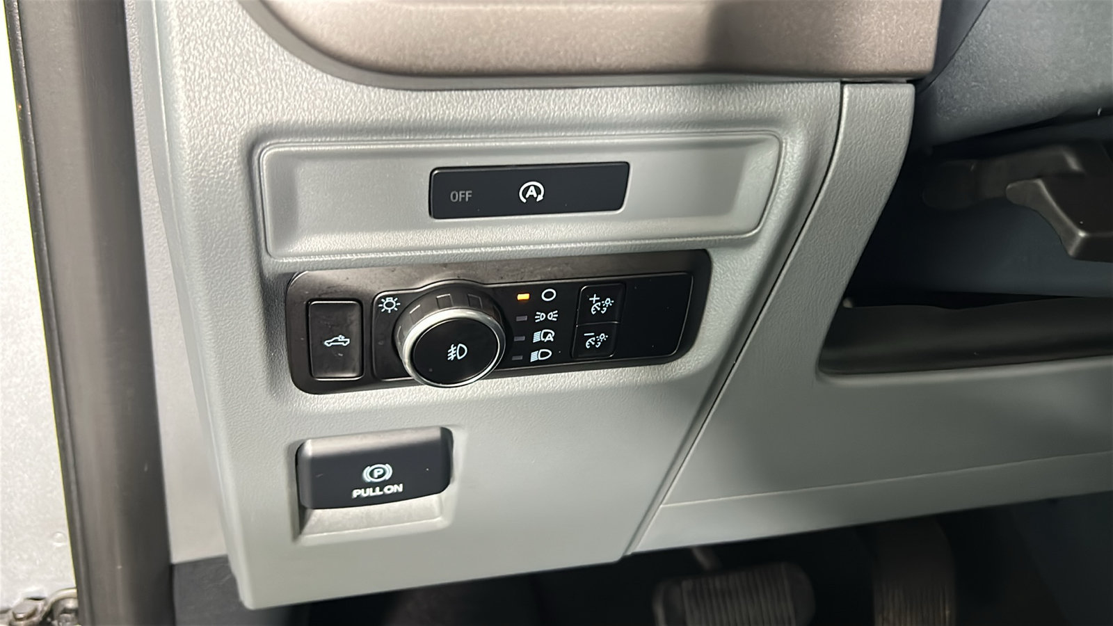Used 2025 Ford F150 XLT w/ Equipment Group 301A Standard AWD/4WD image 22