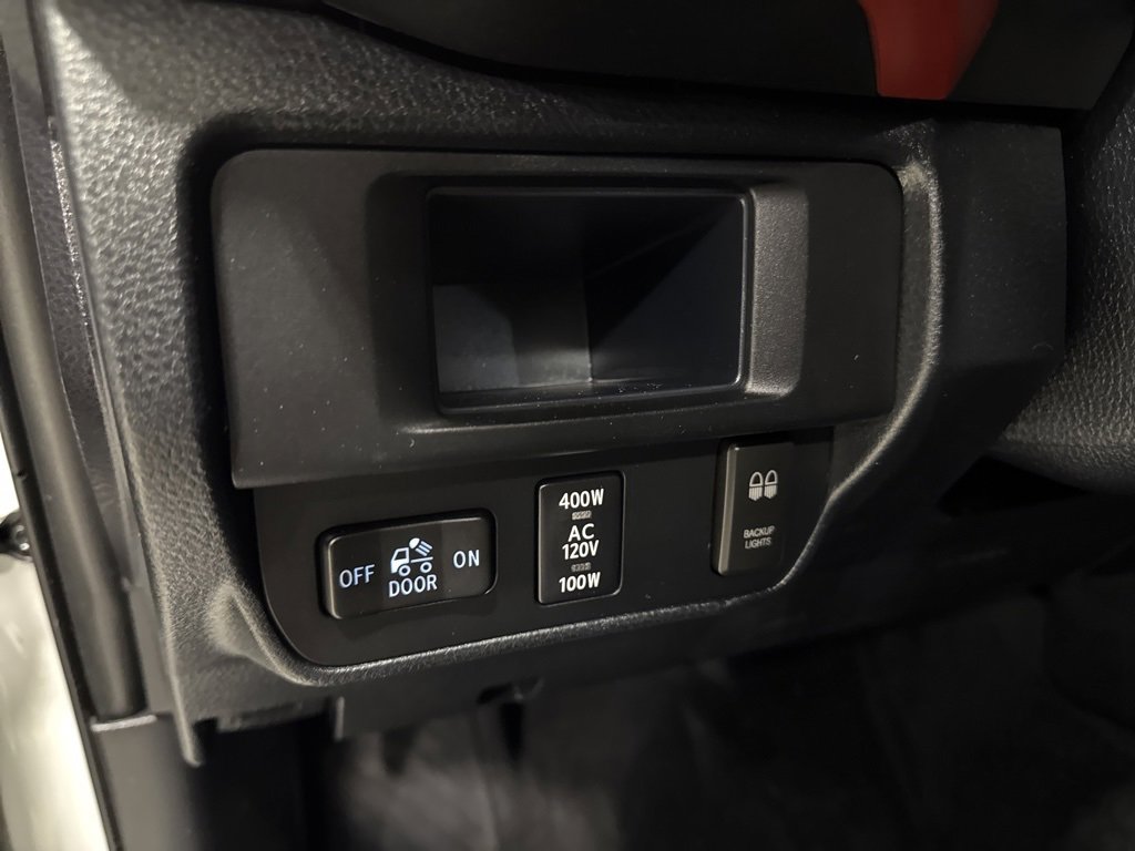 Used 2016 Toyota Tacoma TRD Sport w/ Premium & Technology Package image 19