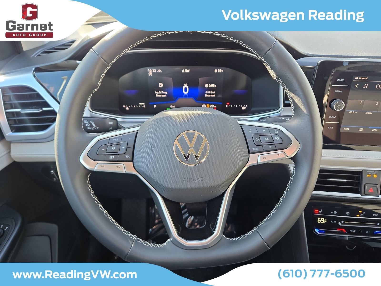 New 2026 Volkswagen Taos SE image 16