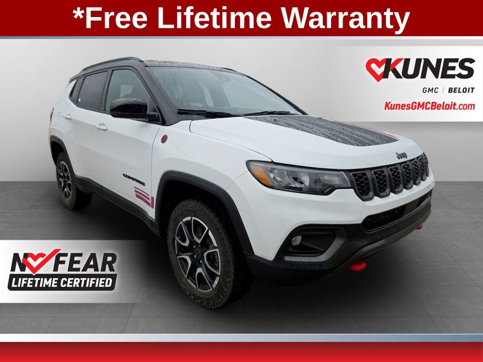 Used 2025 Jeep Compass Trailhawk image 1