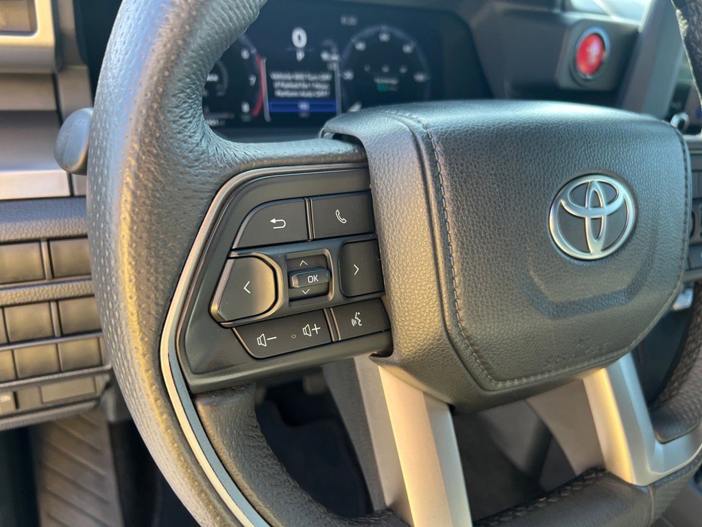 Used 2024 Toyota Tacoma TRD Off-Road image 12