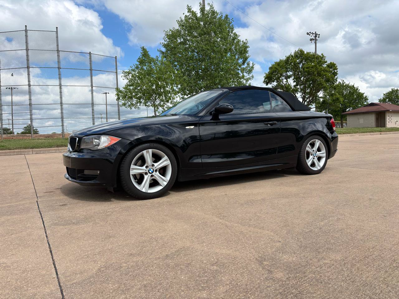 Used 2009 BMW 128i Convertible RWD image 28