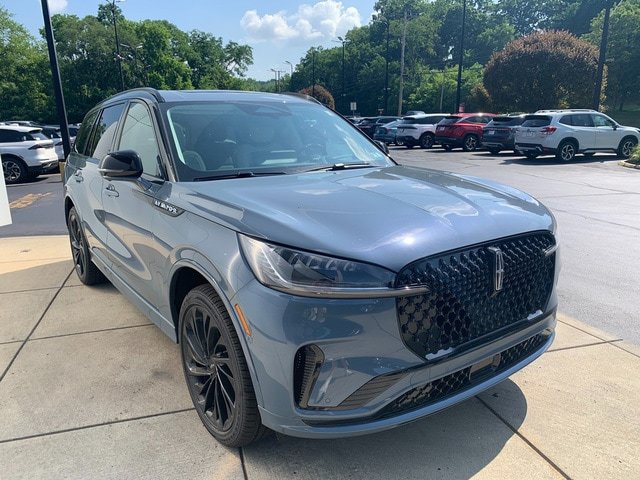 New 2026 Lincoln Aviator Reserve w/ Luxury Package AWD/4WD image 8