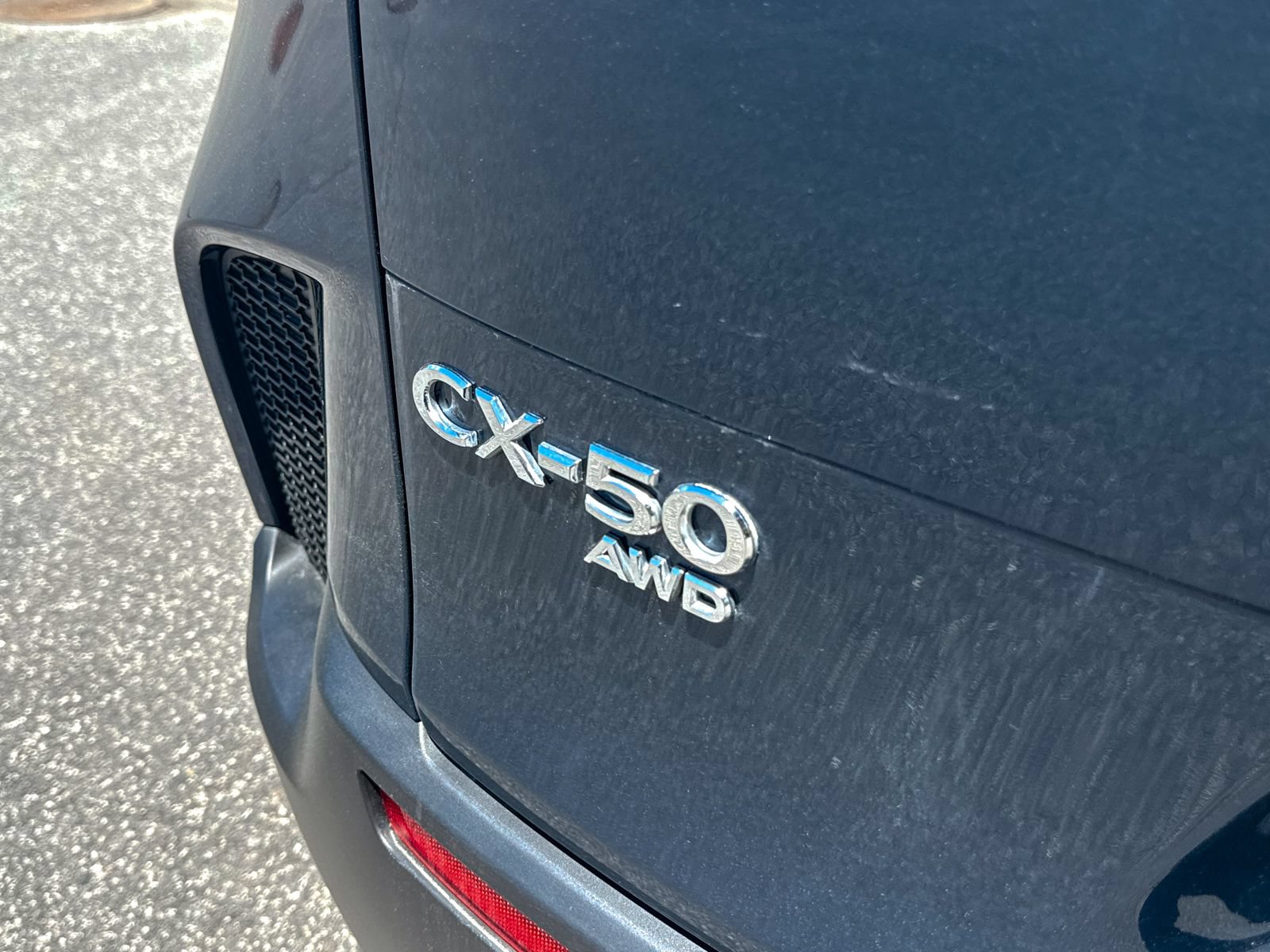 Used 2025 MAZDA CX-50 AWD 2.5 S w/ Premium Package image 12