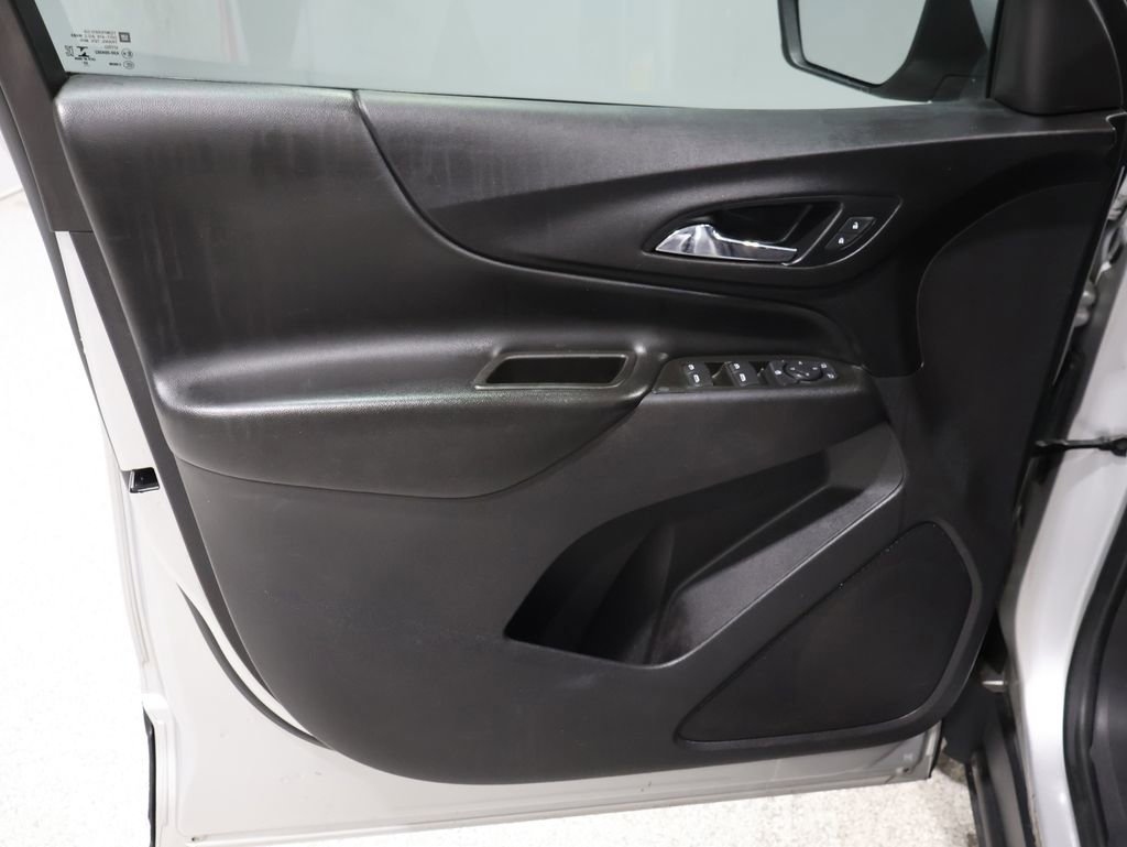 Used 2021 Chevrolet Equinox LT image 13