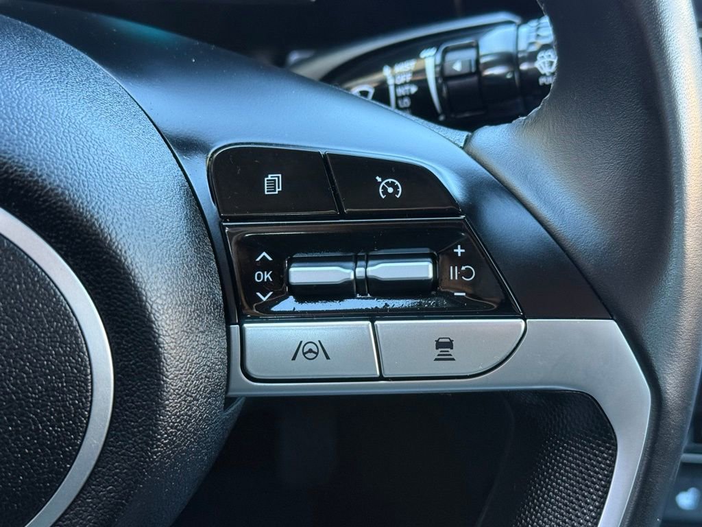 Used 2021 Hyundai Elantra SEL w/ Convenience + Premium Package image 34