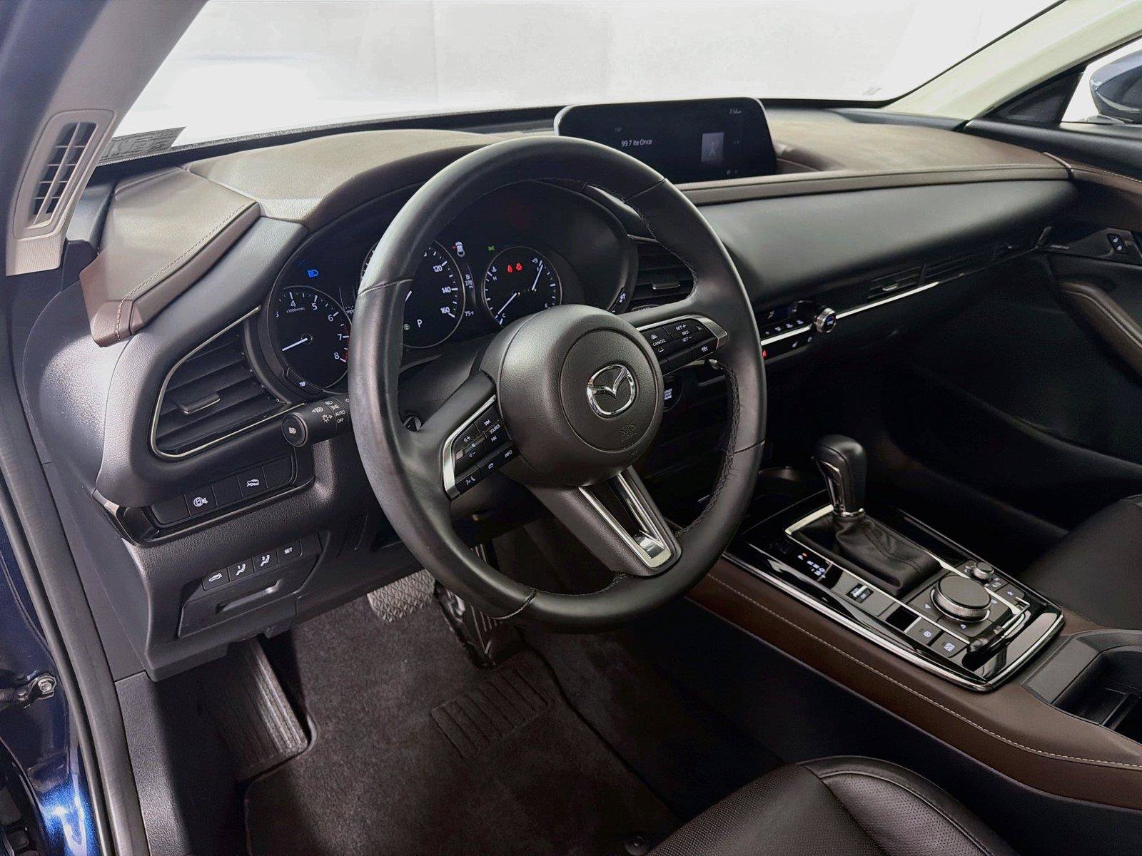 Used 2025 MAZDA CX-30 AWD 2.5 S w/ Premium Package image 16