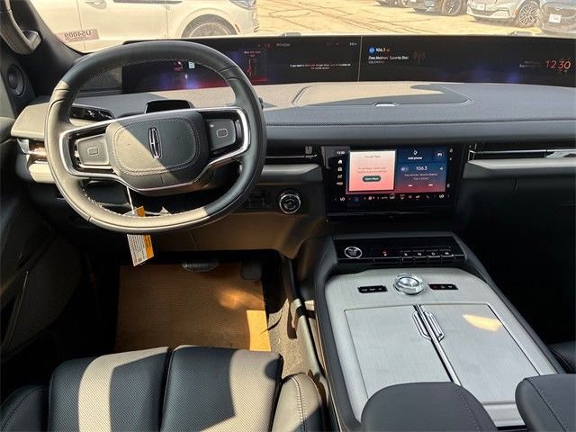 New 2025 Lincoln Navigator Reserve w/ Jet Appearance Package image 23