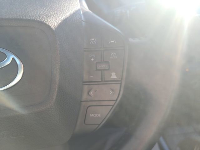 Used 2023 Toyota Prius LE image 21