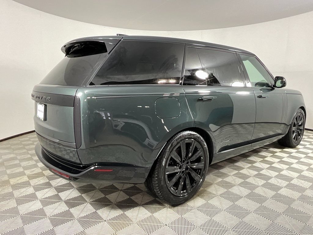 New 2026 Land Rover Range Rover Long Wheelbase Autobiography AWD/4WD image 2