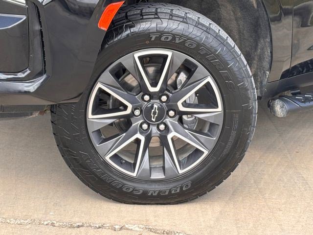 Used 2021 Chevrolet Tahoe Z71 image 2