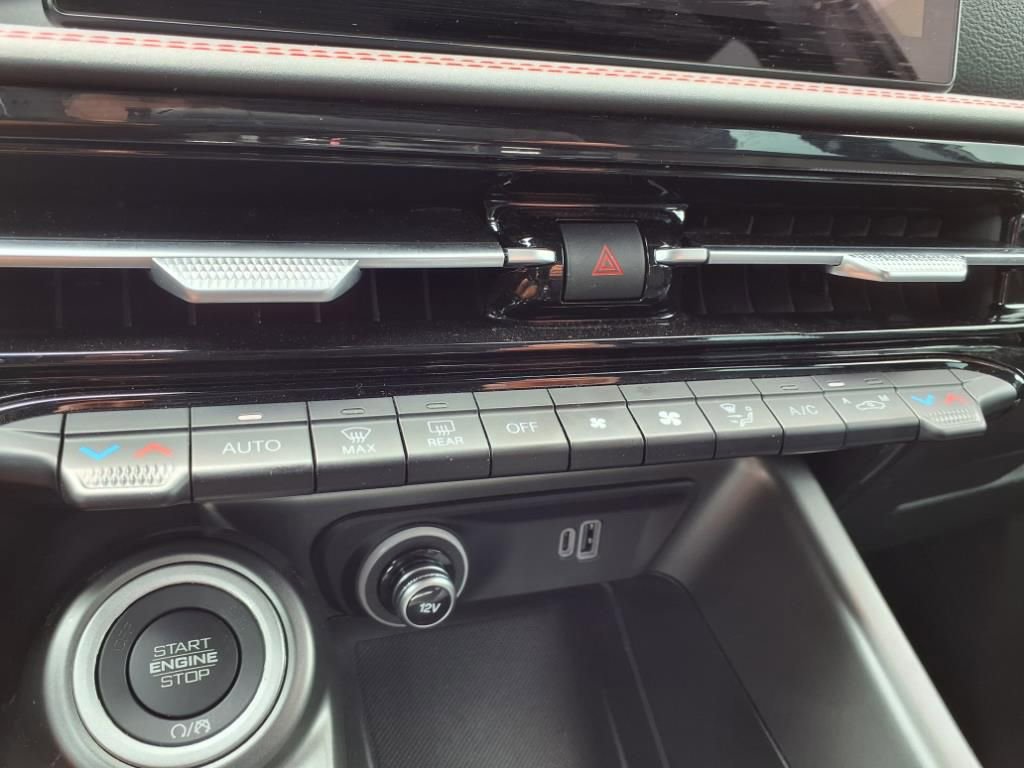 Used 2024 Dodge Hornet R/T image 31