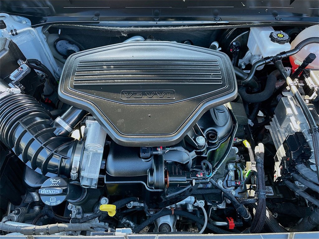 Used 2022 GMC Acadia AT4 w/ Technology Package image 33