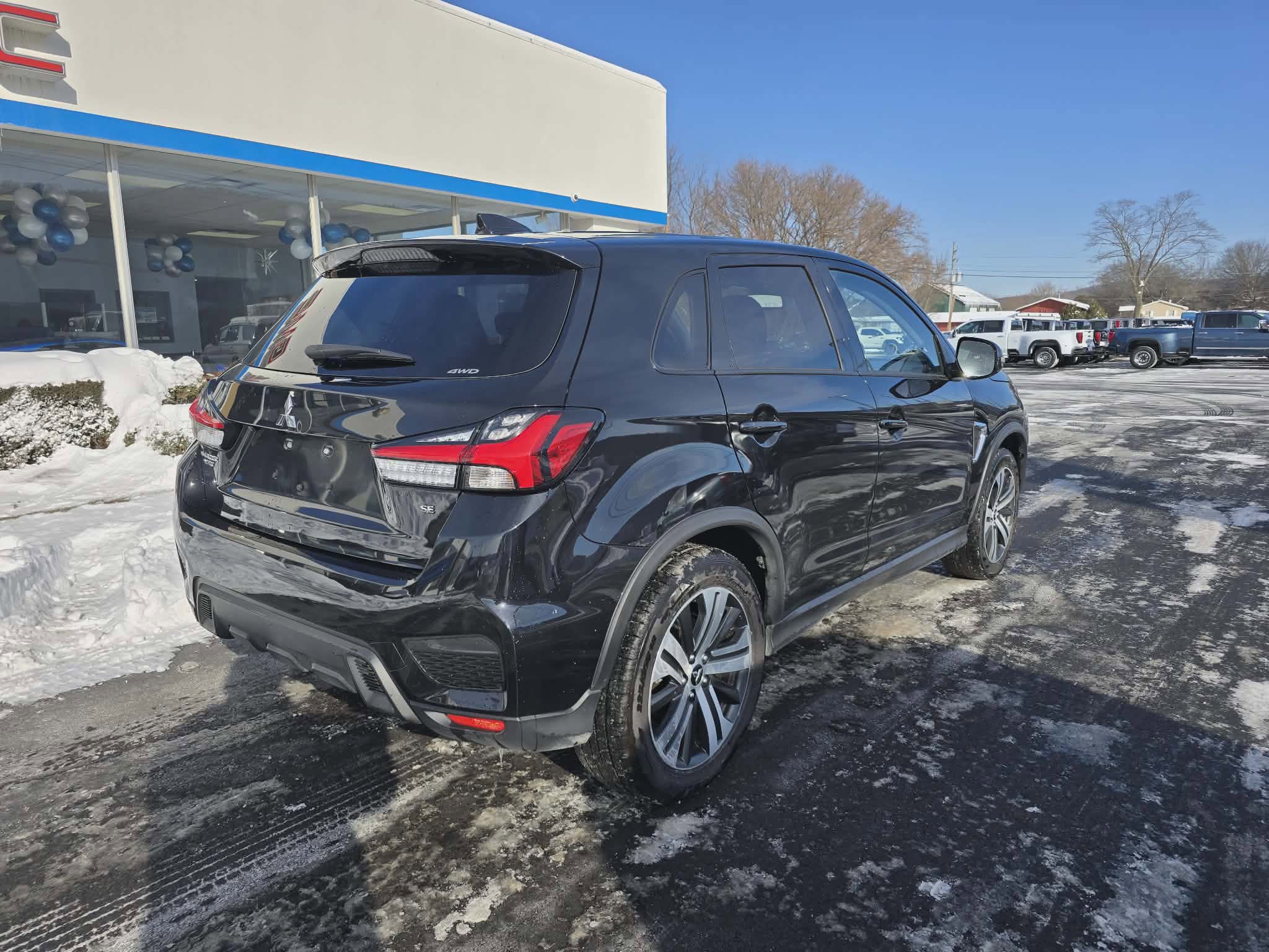 Used 2025 Mitsubishi Outlander Sport SE image 3