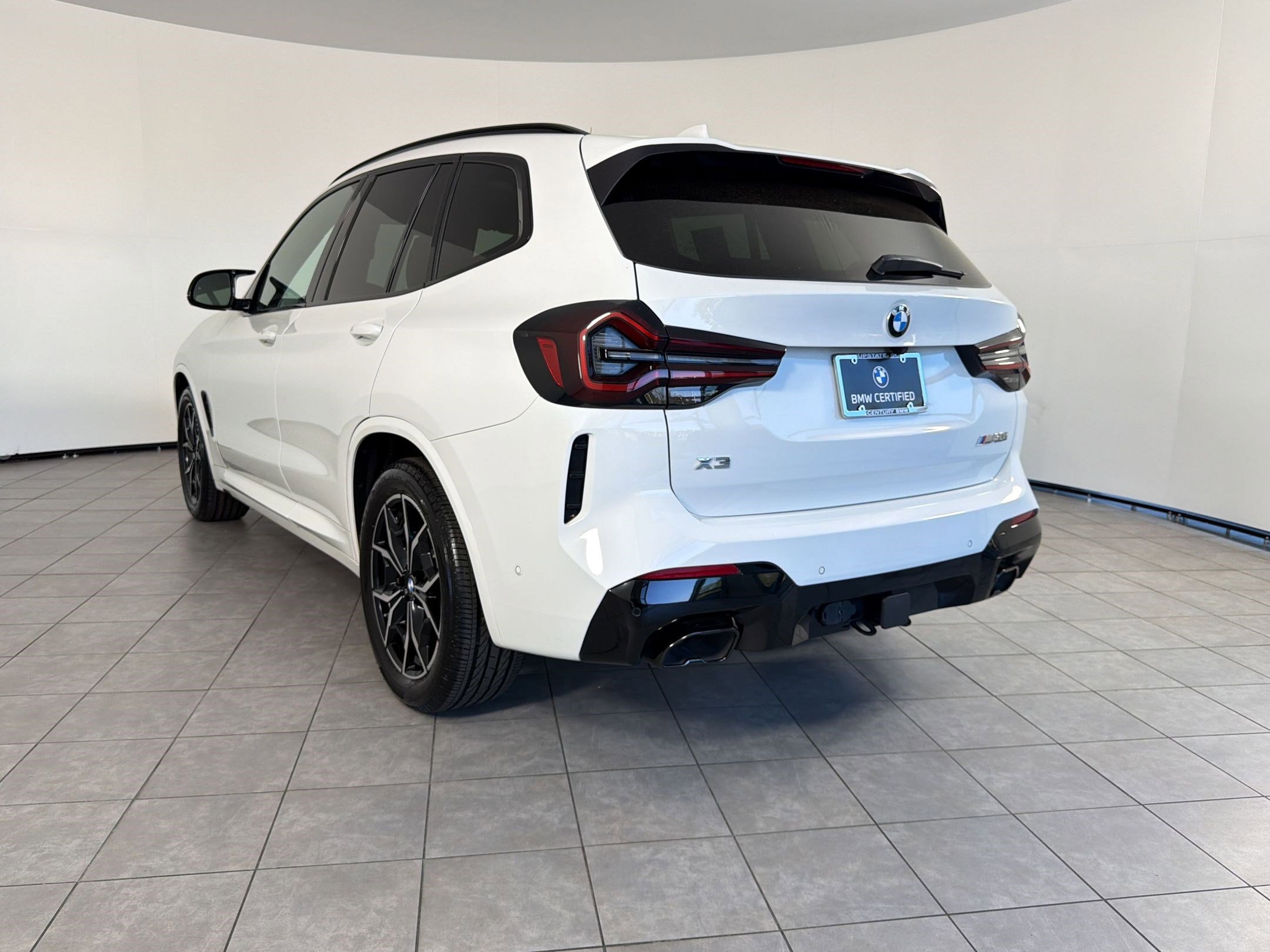 Certified 2023 BMW X3 M40i w/ Premium Package image 3