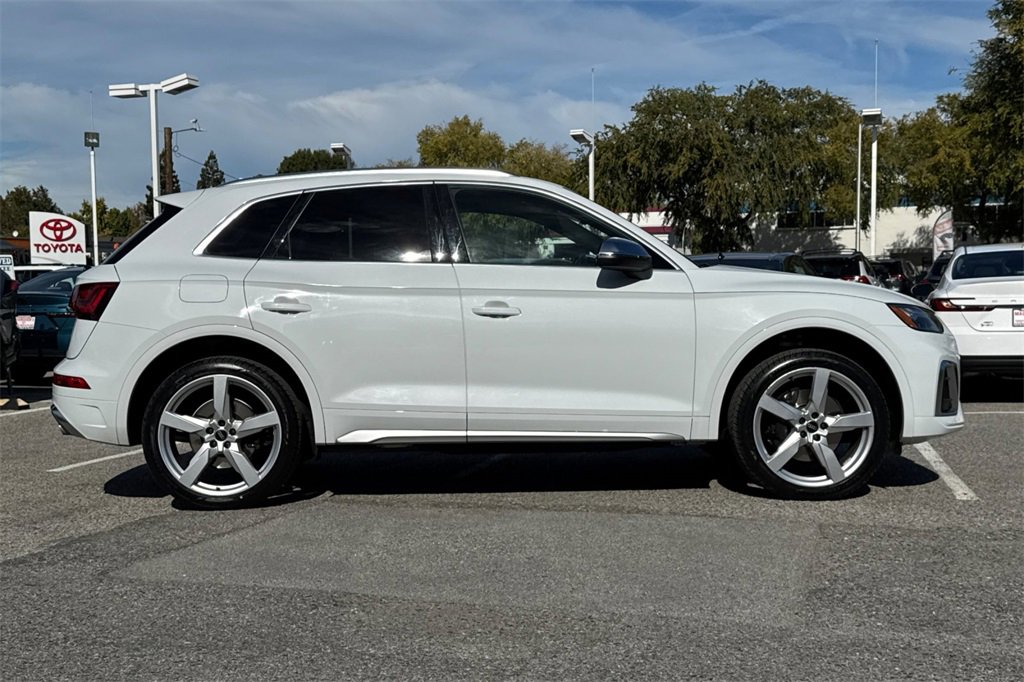 Used 2022 Audi SQ5 Premium image 2