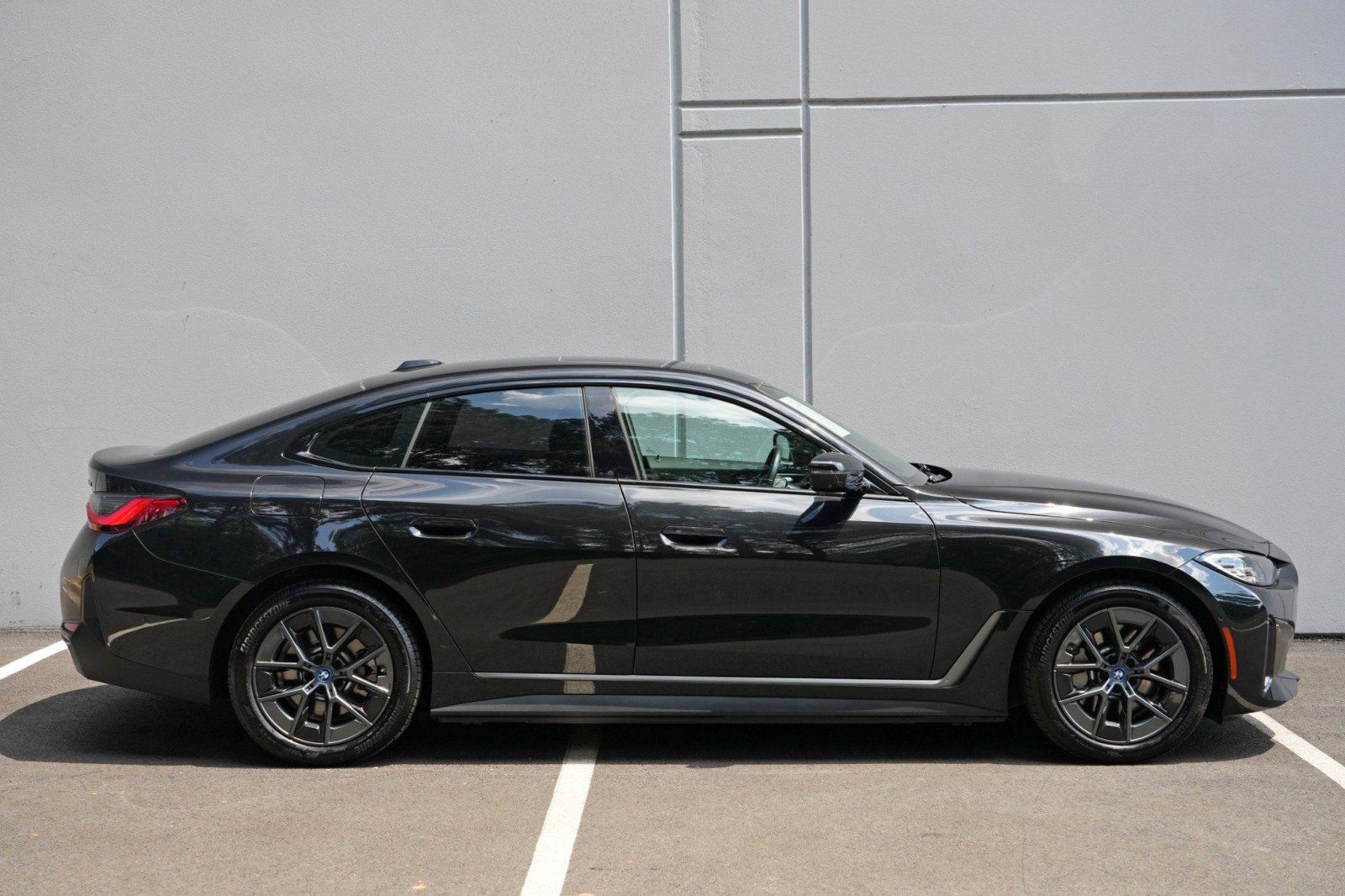 Used 2023 BMW i4 eDrive35 RWD image 52
