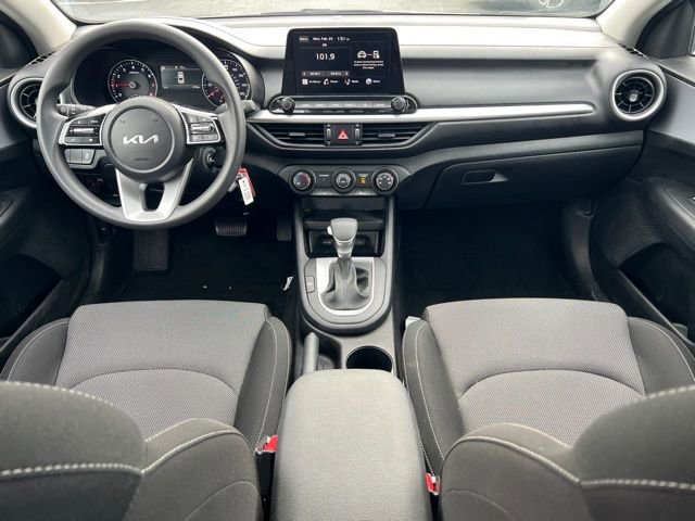 Used 2024 Kia Forte LX image 12