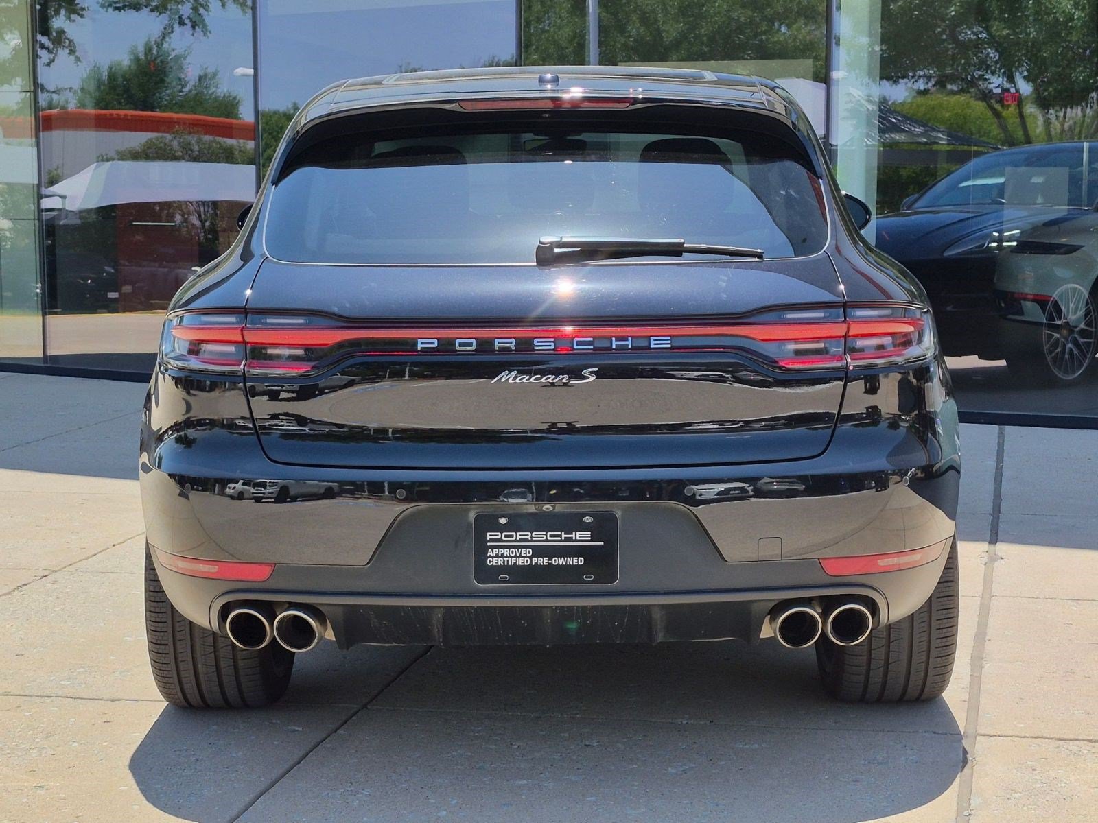 Certified 2021 Porsche Macan S AWD/4WD image 8