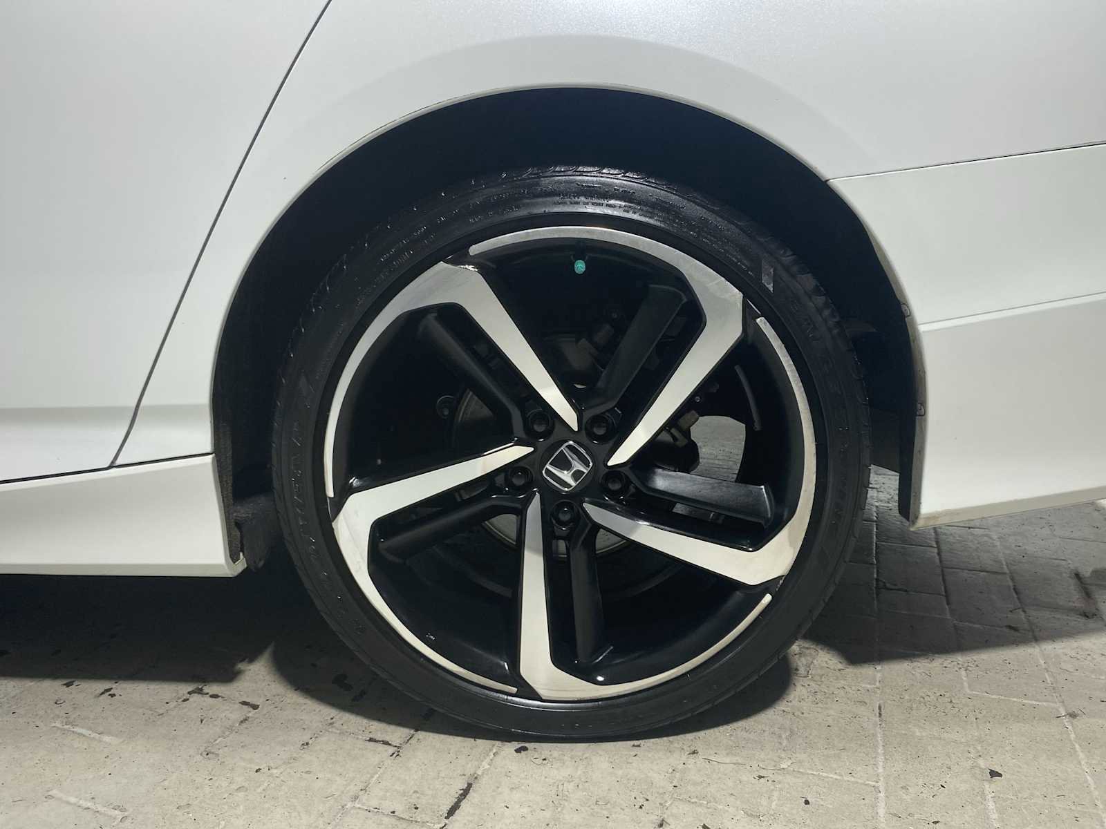 Used 2022 Honda Accord Sport image 8