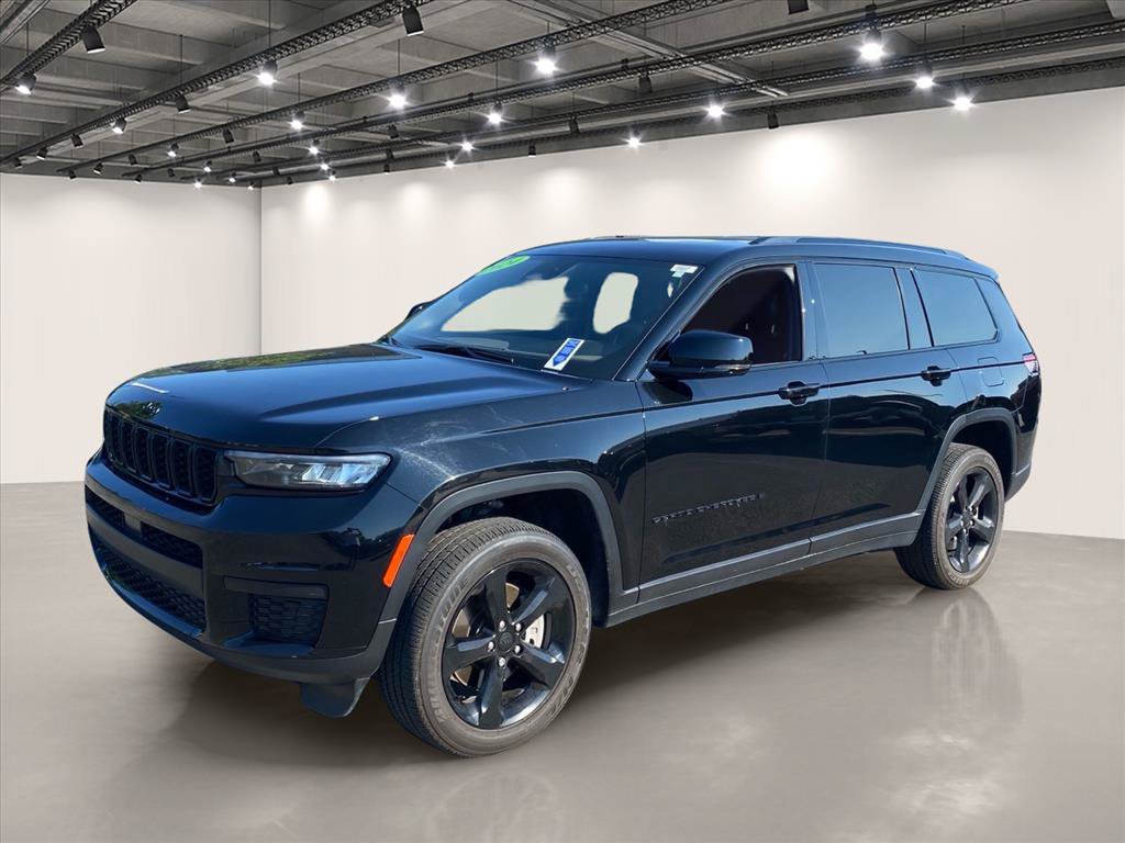Used 2024 Jeep Grand Cherokee L Altitude AWD/4WD image 3