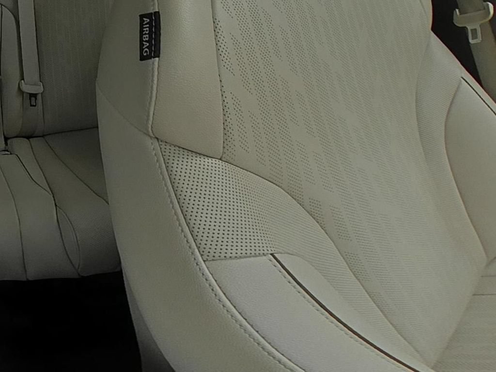 Used 2023 Genesis GV80 2.5T w/ Prestige 20" Package AWD/4WD image 33