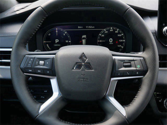 New 2025 Mitsubishi Outlander SEL Black Edition image 8
