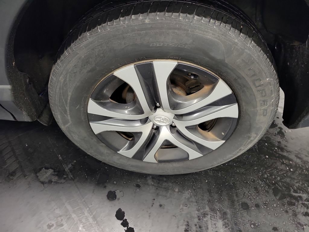Used 2017 Toyota RAV4 LE image 10