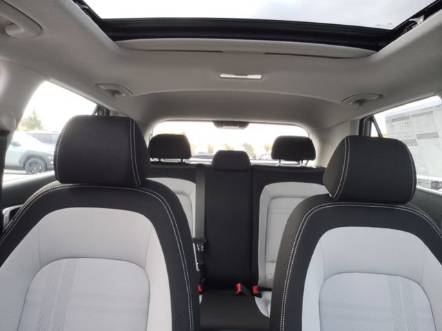 Certified 2026 Hyundai Venue SEL FWD image 25
