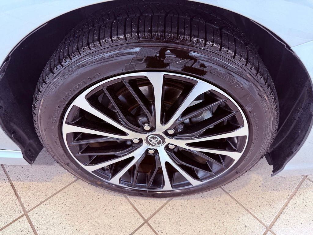 Used 2018 Toyota Camry SE image 13