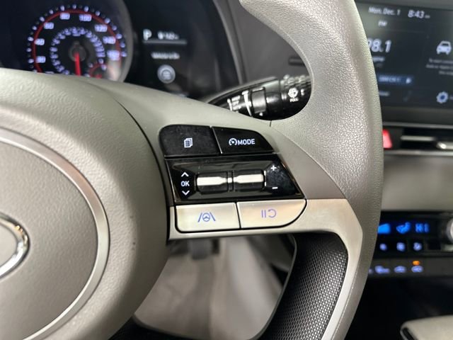 Used 2023 Hyundai Elantra SEL image 16