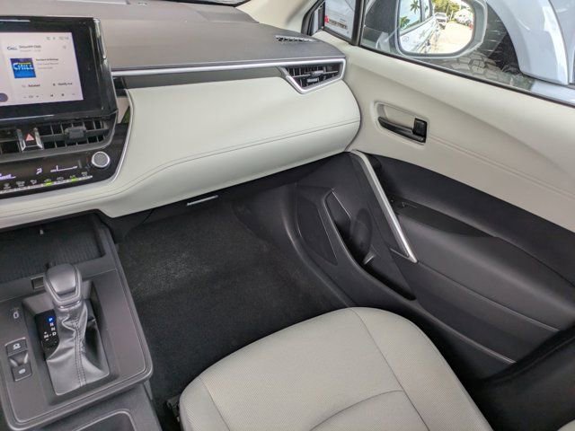Used 2026 Toyota Corolla Cross L FWD image 17