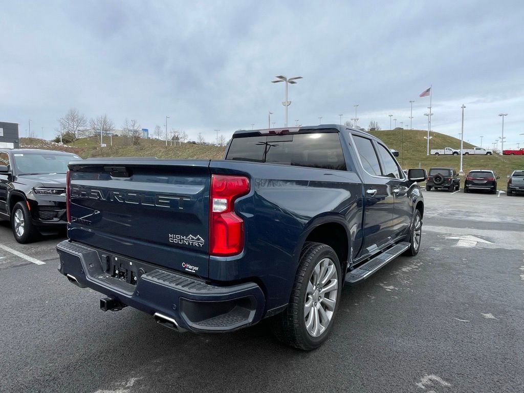Used 2021 Chevrolet Silverado 1500 High Country w/ Technology Package image 3