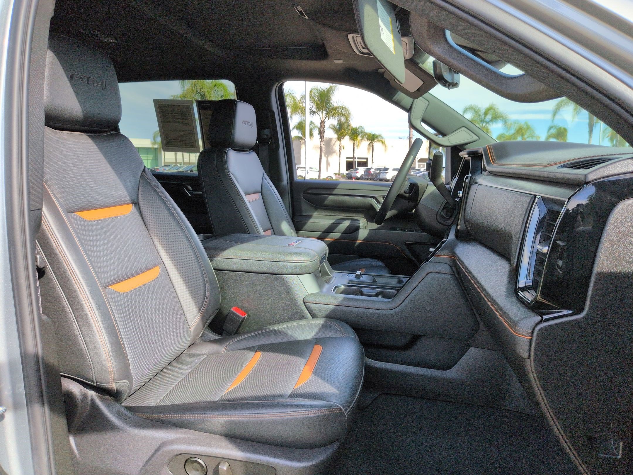 Used 2024 GMC Sierra 2500 AT4 w/ AT4 Premium Plus Package AWD/4WD image 32