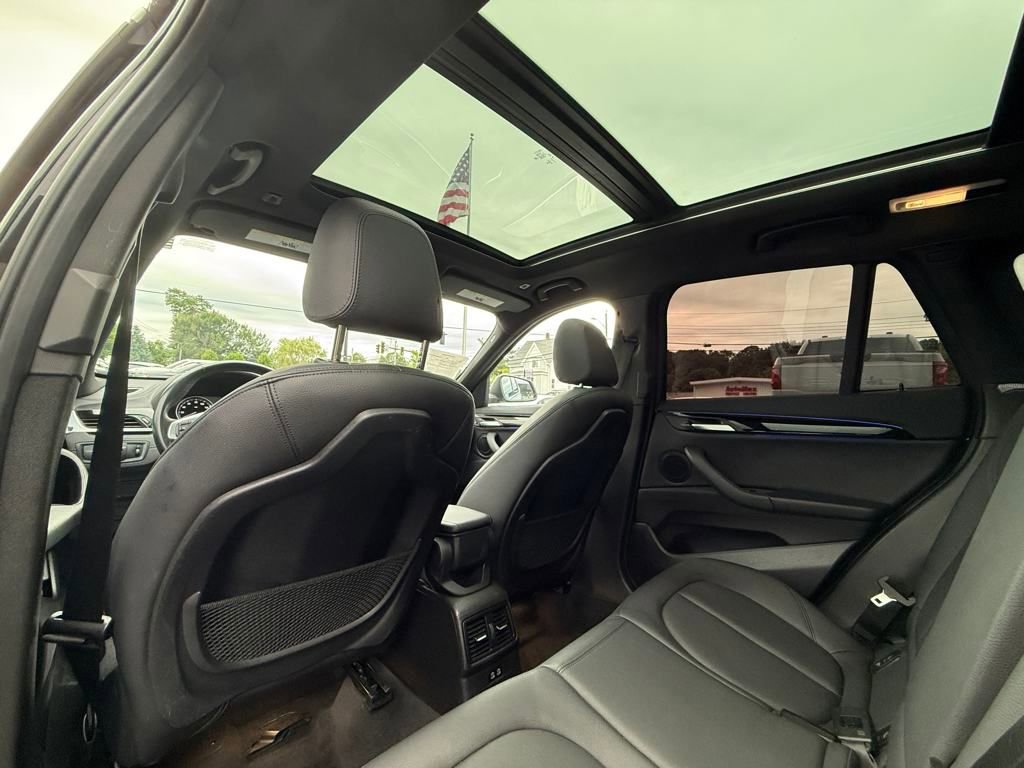 Used 2022 BMW X1 xDrive28i AWD/4WD image 16