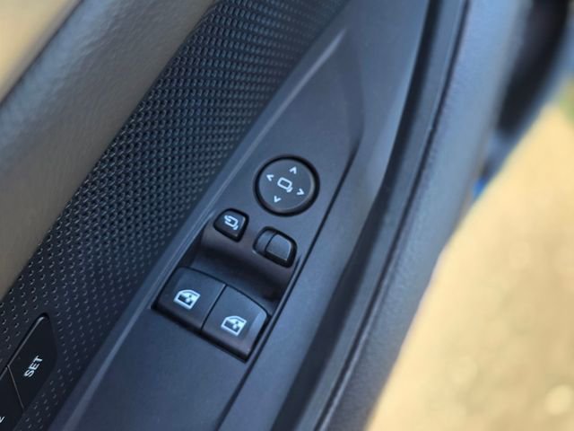Used 2022 BMW 430i Coupe w/ M Sport Package RWD image 17