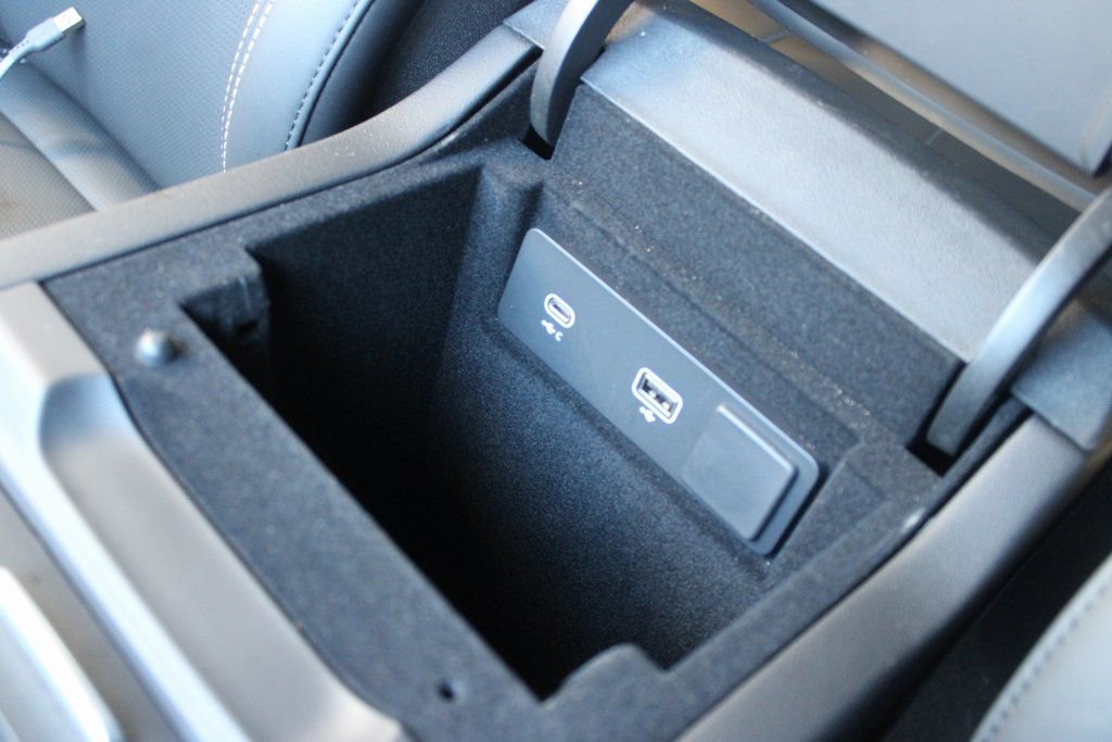 Used 2024 Jaguar F-PACE R-Dynamic S AWD/4WD image 24