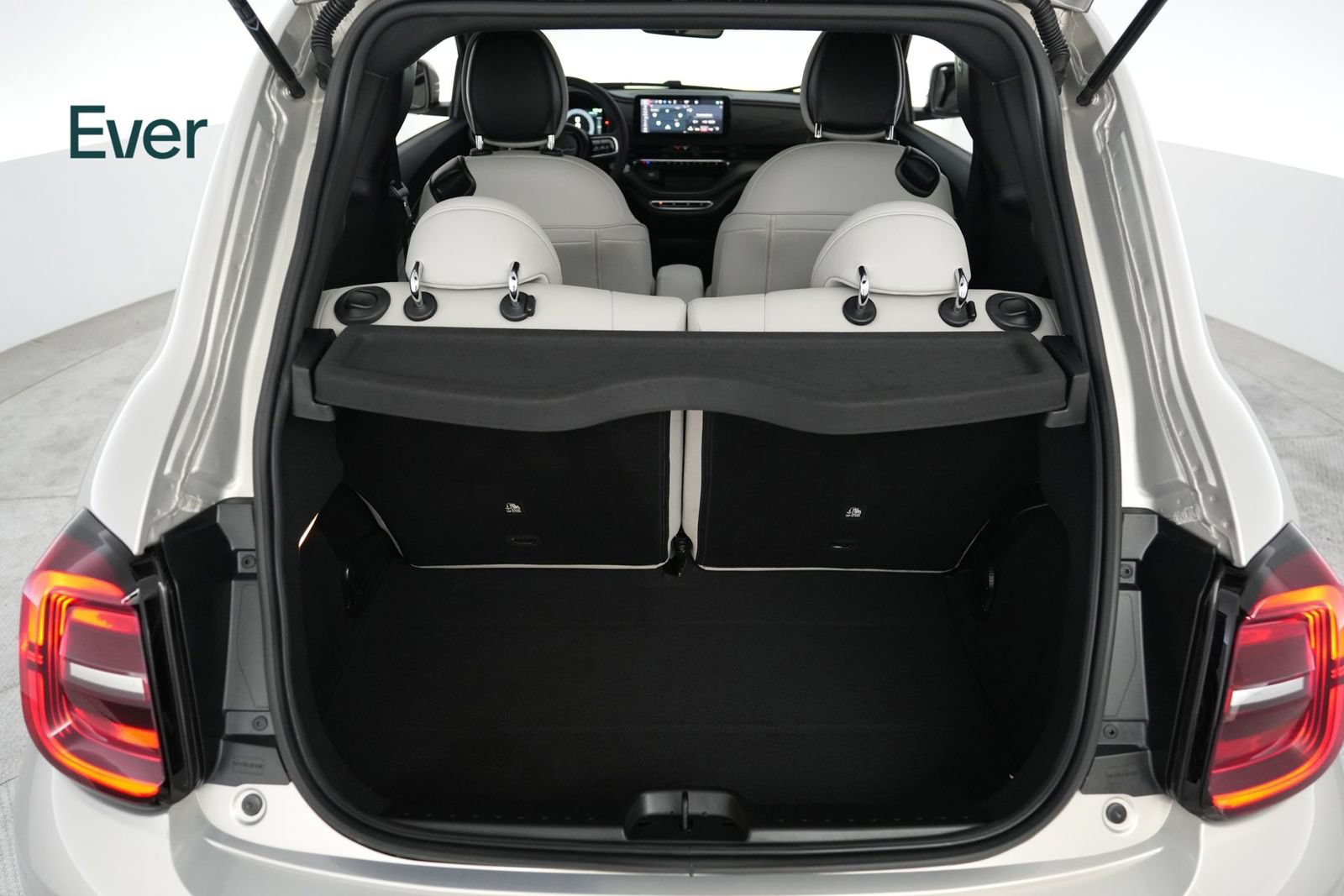 Used 2025 FIAT 500 e FWD image 8